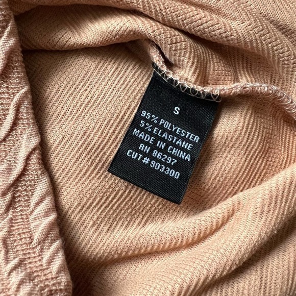 BCBG DRESS‎ Long Sleeve Short Dress, Mauve, Size Small - Picture 8 of 8